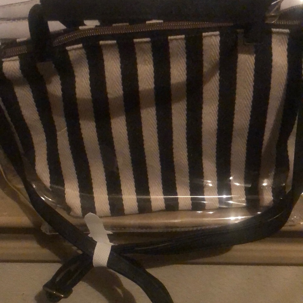 Purse - Picture 2 of 3